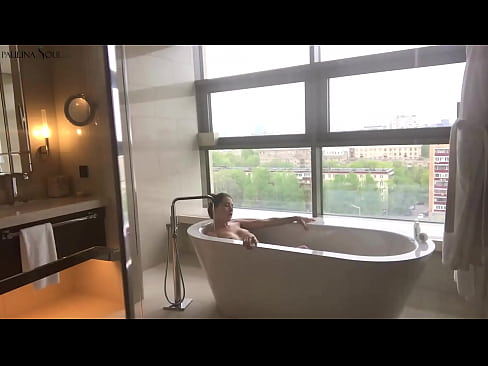 ❤️ Pitikek mezin Bi dilgermî pizika xwe di serşokê de dihejîne ❌ Kalîteya porno li porno ku.tubesexer-com.ru ☑